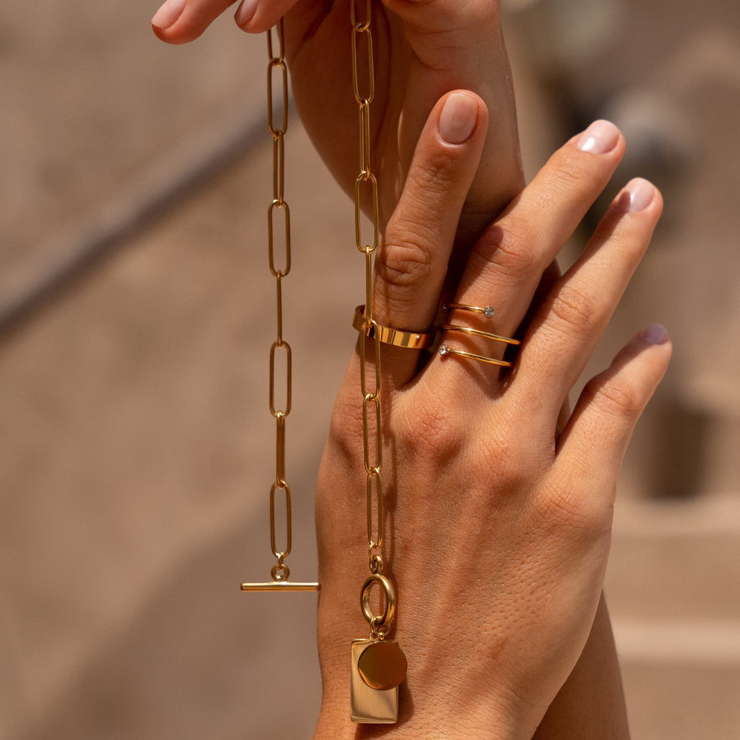 Rectangular Clasp Necklace